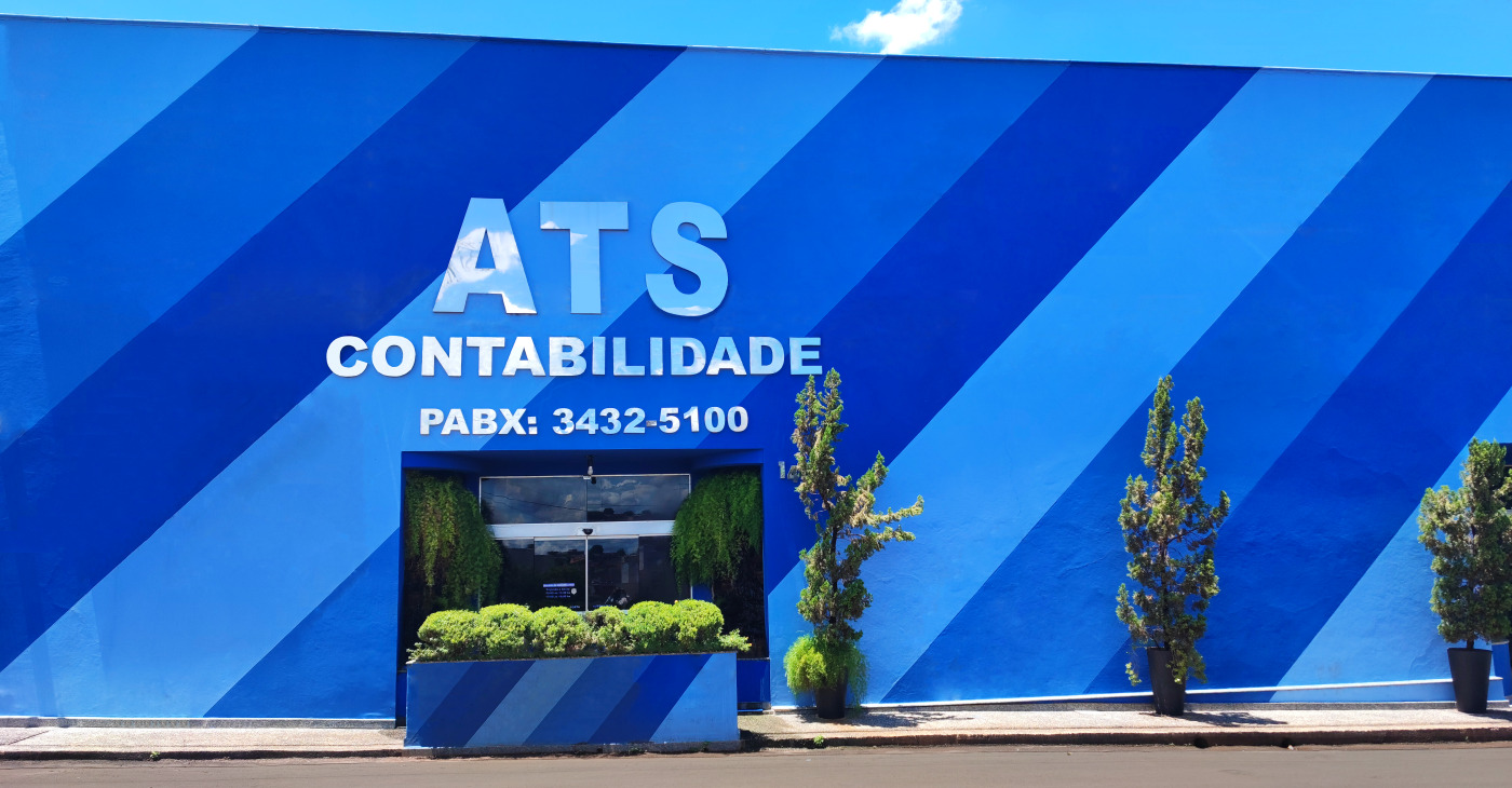 Fachada azul da matriz da ATS Contabilidade em Itumbiara